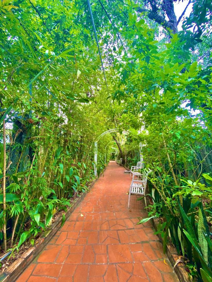 Ngoc Hanh Bungalow 두옹 동 외부 사진