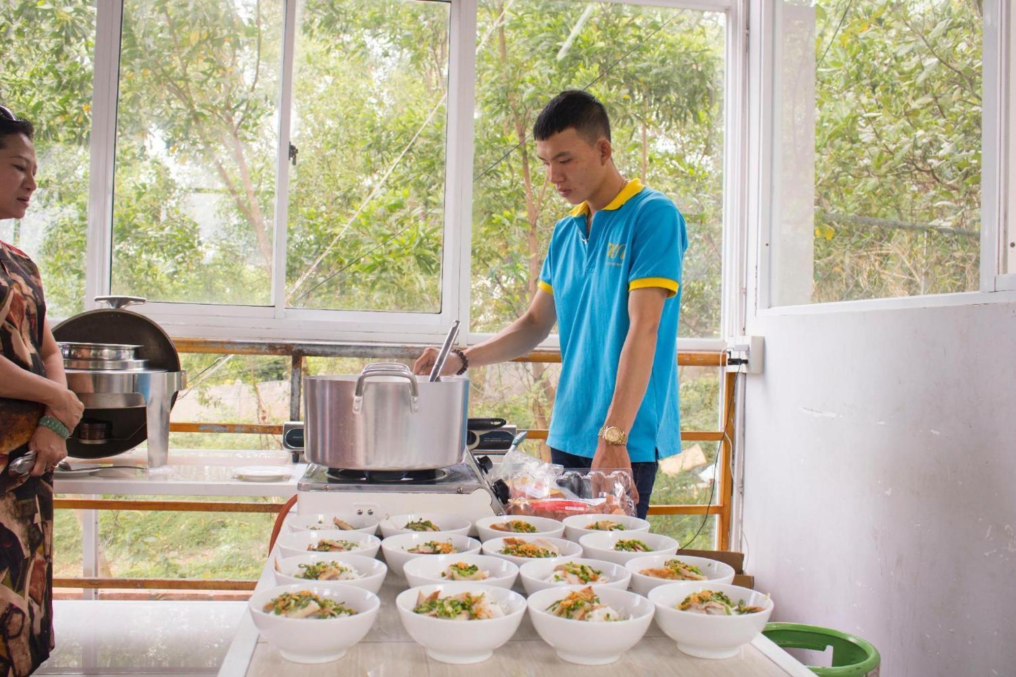 Ngoc Hanh Bungalow 두옹 동 외부 사진